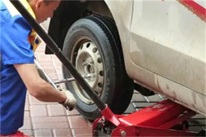 红岗区附近拖车24小时服务热线电话